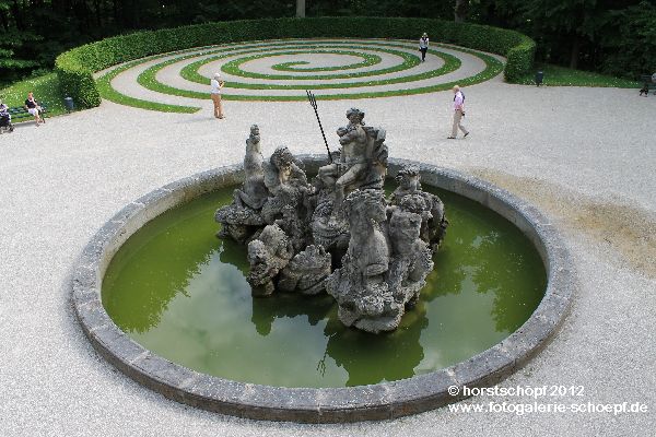 Bayreuth Donndorf - Schloss Fantasie Neptunbrunnen